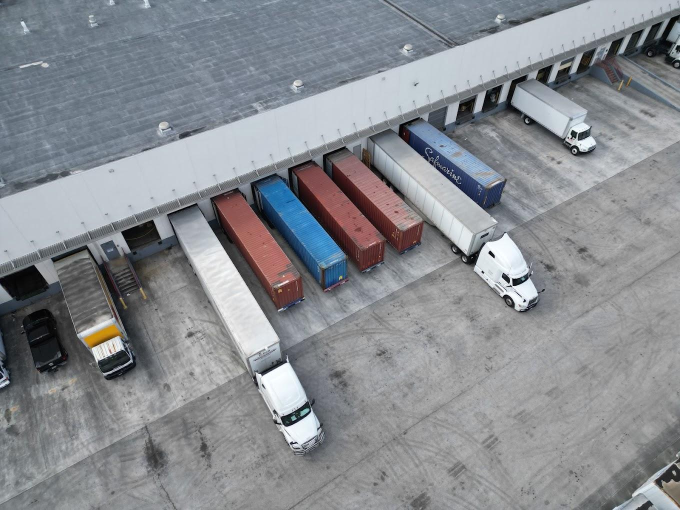 Miami Warehouse with Transparent and Automated Services