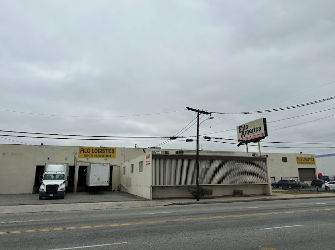 Commerce, CA Facility with Extensive Storage and Handling Capabilities